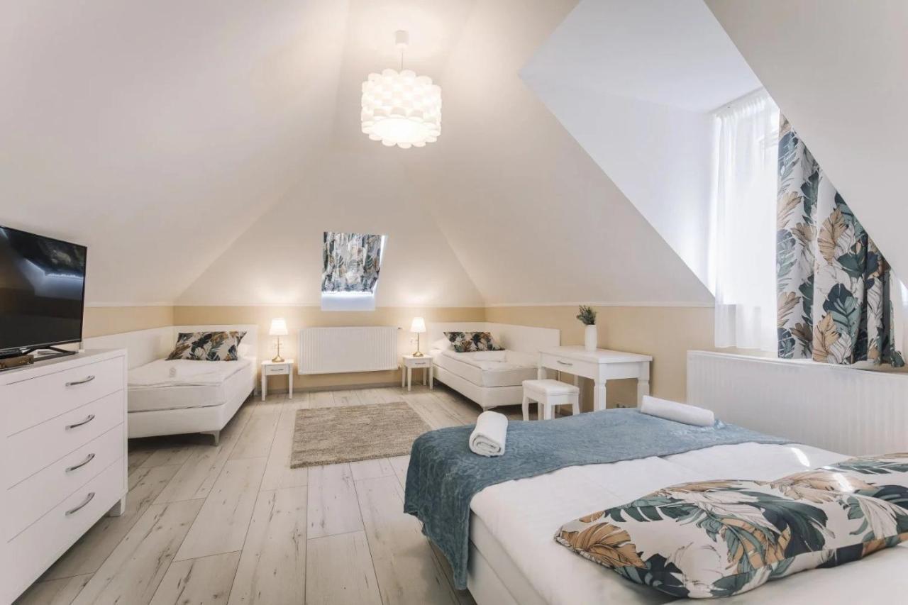 Apartmanhaz Soho Ráb Exteriér fotografie