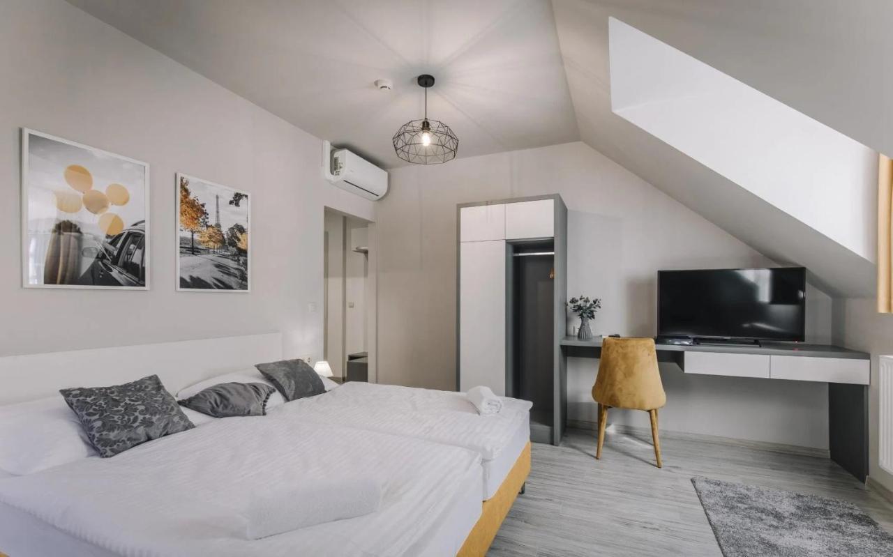 Apartmanhaz Soho Ráb Exteriér fotografie