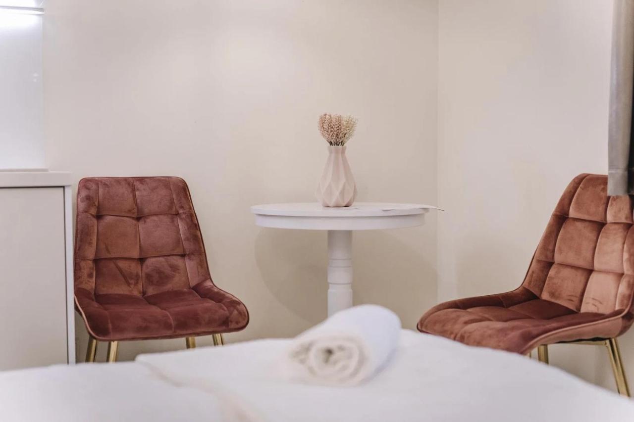 Apartmanhaz Soho Ráb Exteriér fotografie